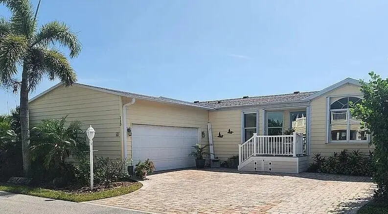 113 E. Harbor at 113 E Harbor Drive, Vero Beach
