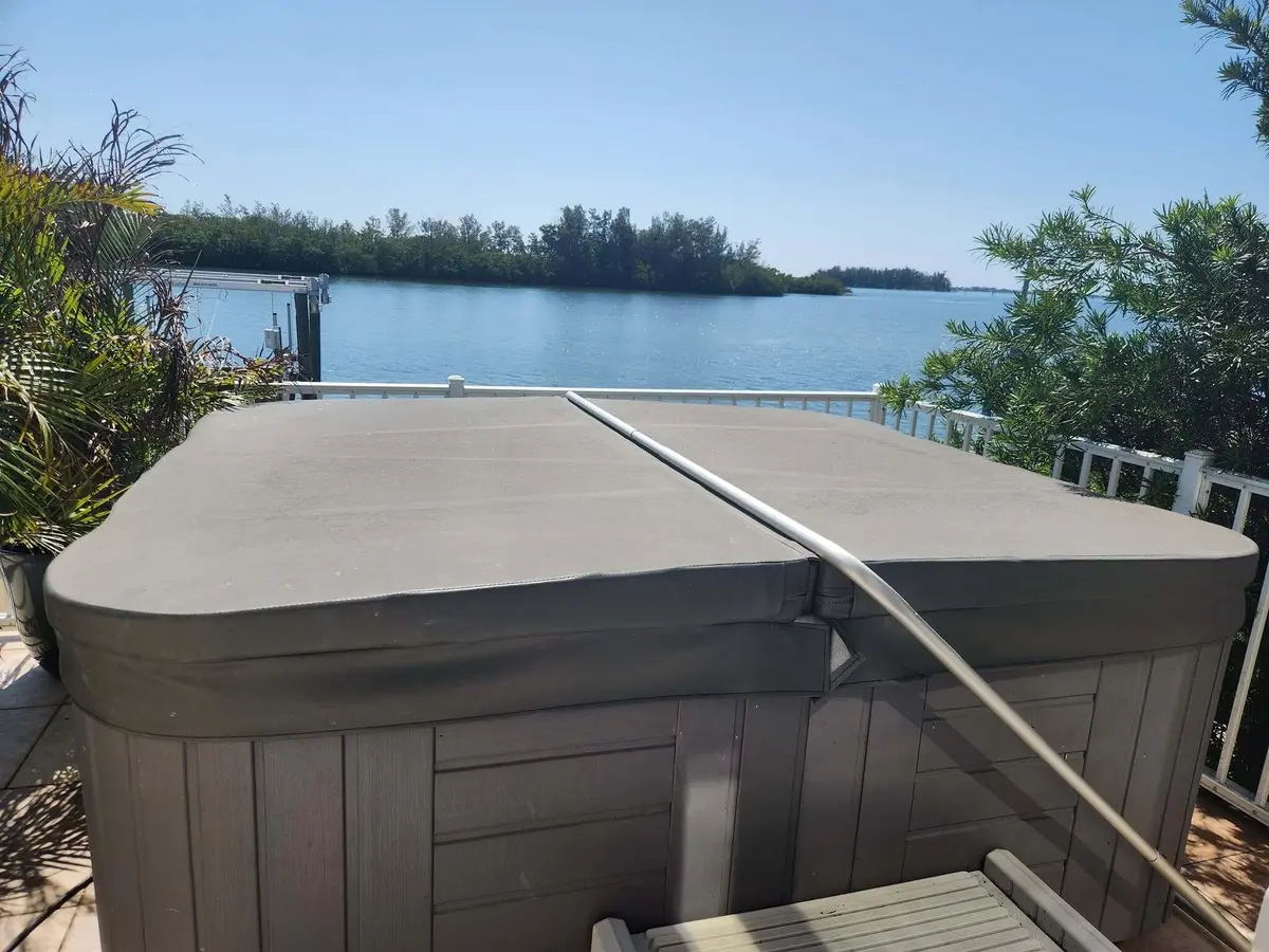 547212888_10230951528755203_878841149828 at 113 E Harbor Drive, Vero Beach
