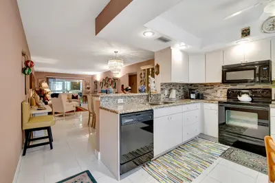 2403 ANTIGUA Circle D2, Coconut Creek – Condominium for sale