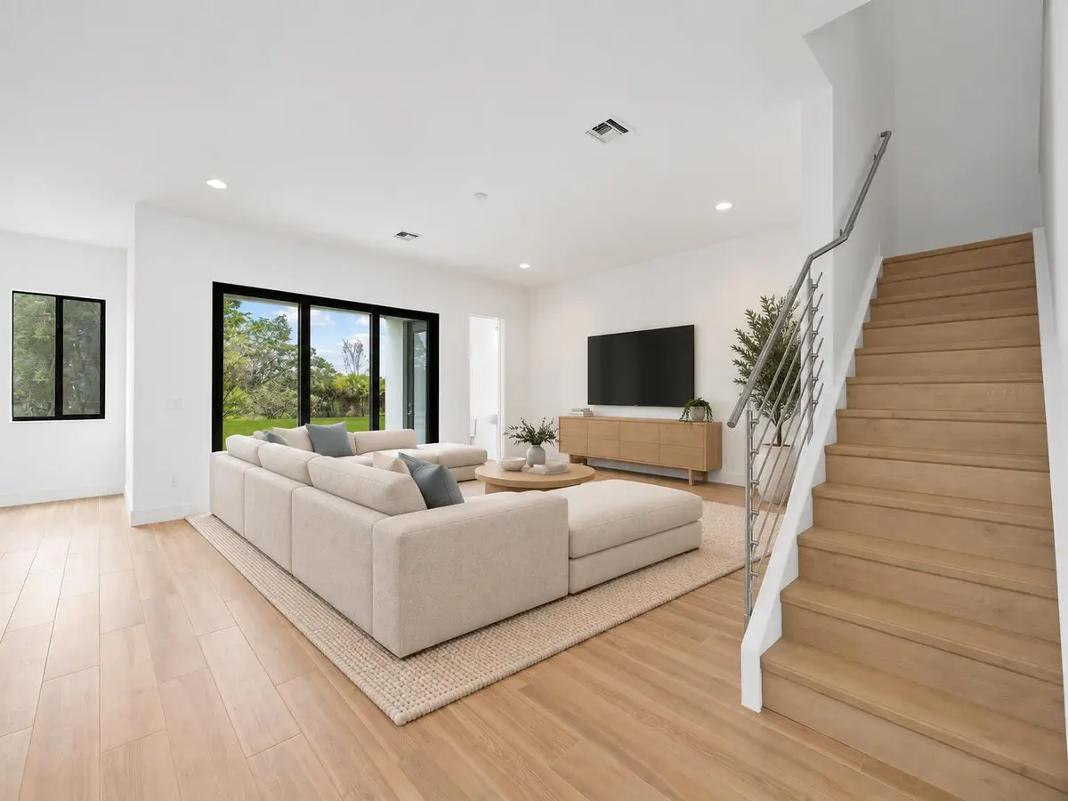 exec-4b7a5795-f456-4362-a4f3-4509f065137 at 1449 SW 23rd Court, Fort Lauderdale