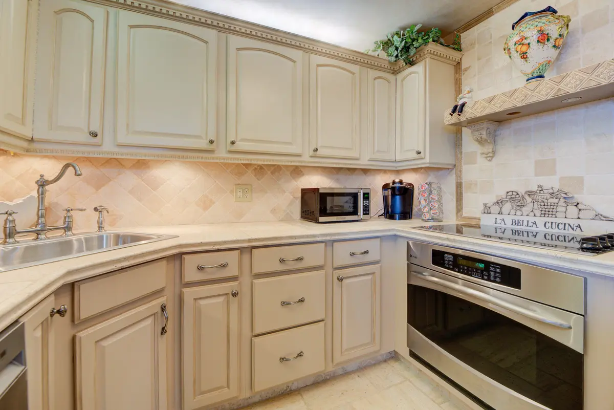 JH 1404 kitchen 4 at 305 N Pompano Beach Boulevard 1404, Pompano Beach