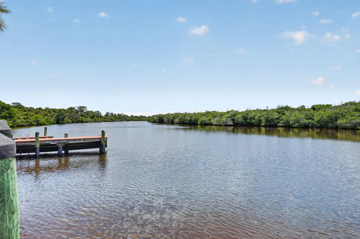 South River's Boat Ramp at 270 SW SOUTH RIVER Drive 204, Stuart