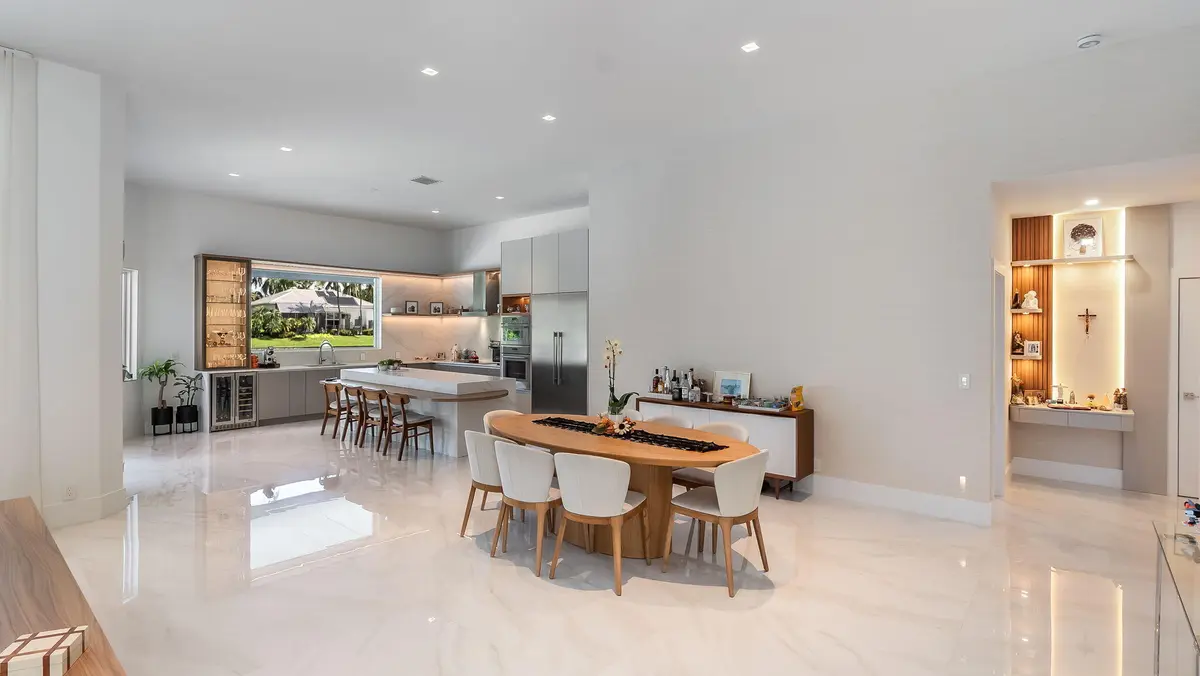 25-web-or-mls-DSC08364 at 2678 MEADOWOOD Drive, Weston