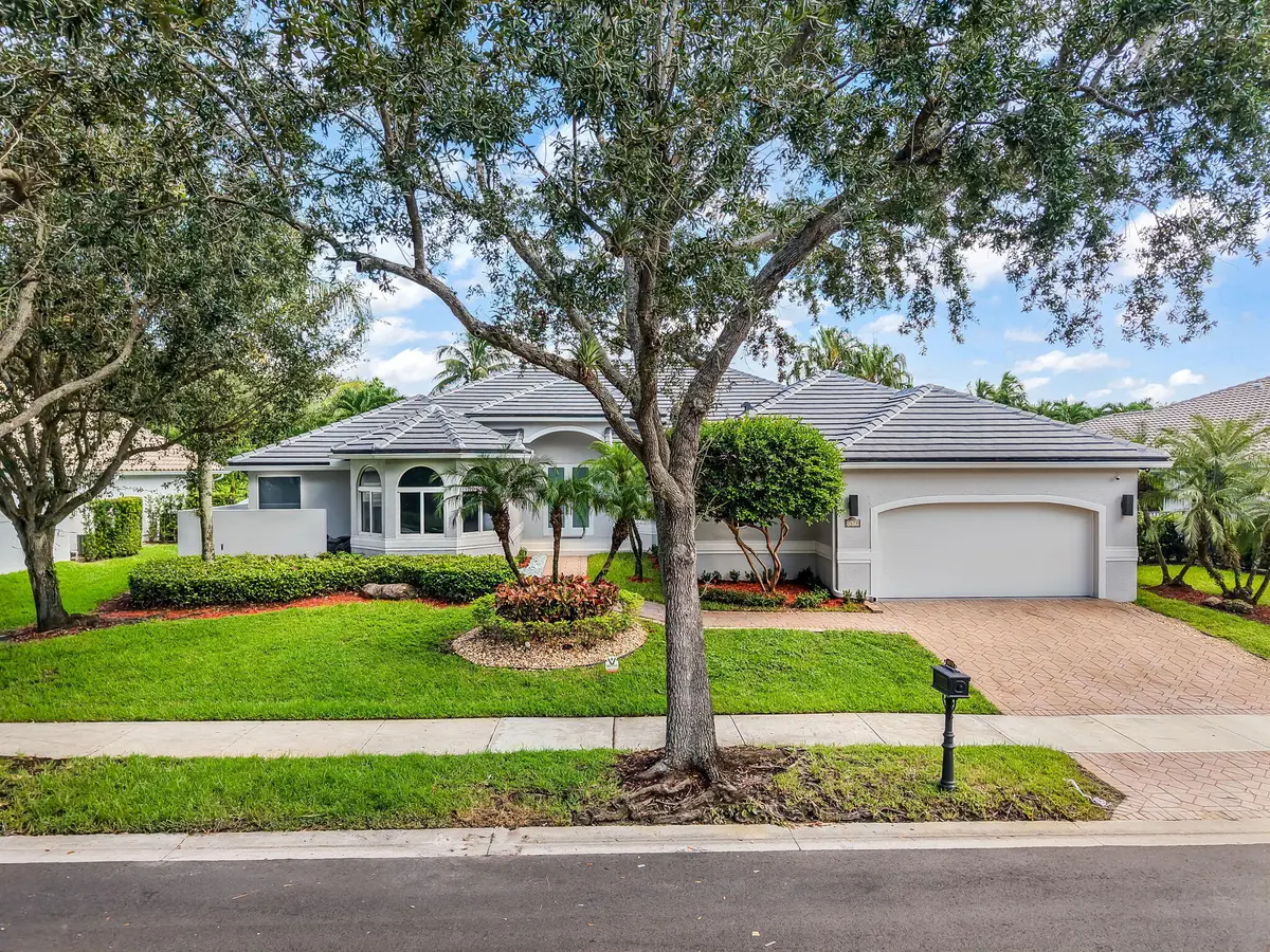 76-web-or-mls-DJI_20260926014302_0363_D at 2678 MEADOWOOD Drive, Weston