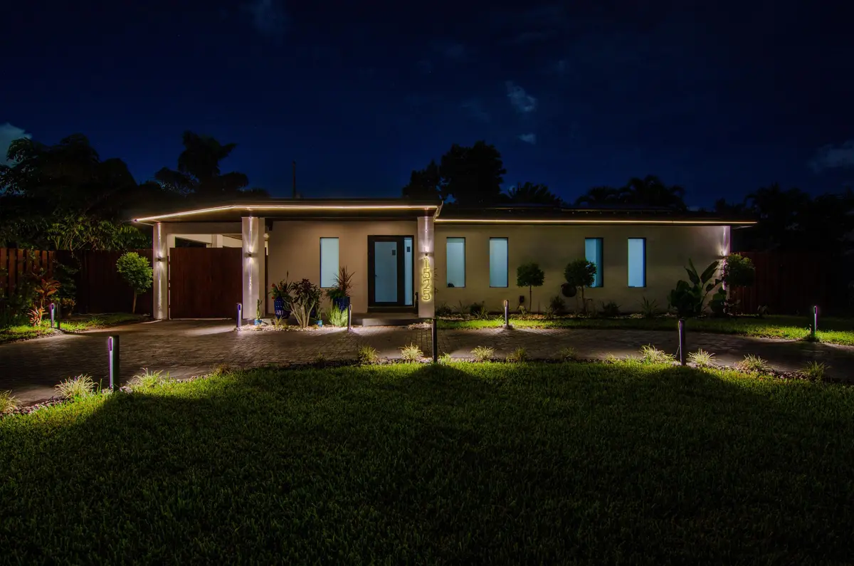 PIC-3 at 1525 NE 27TH Street, Wilton Manors