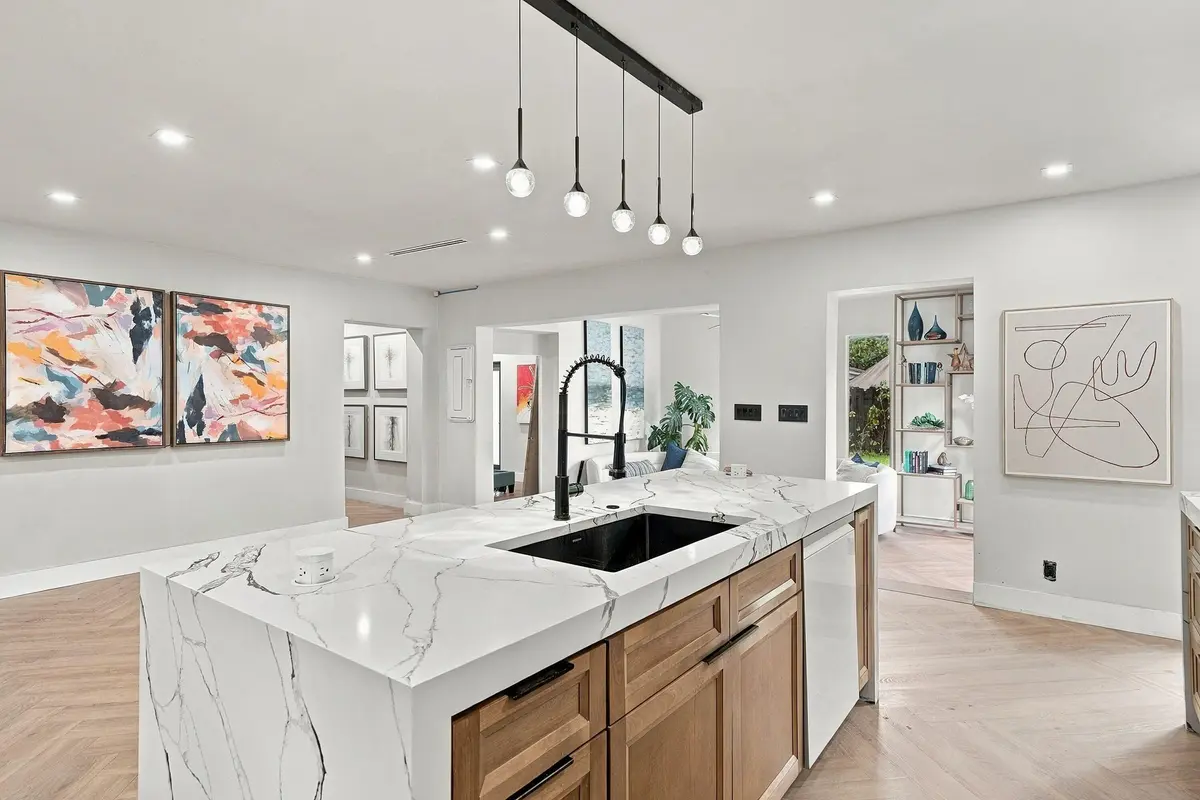 PIC-7 at 1525 NE 27TH Street, Wilton Manors