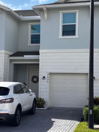 4626 MEYERSON Place, Lake Worth – Townhouse for sale