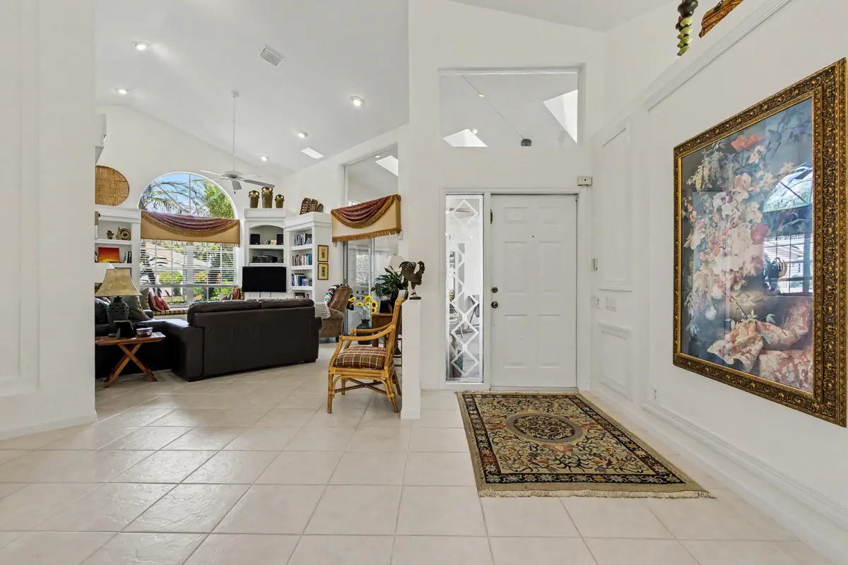 7021-25 at 7021 FALLS Road, Boynton Beach