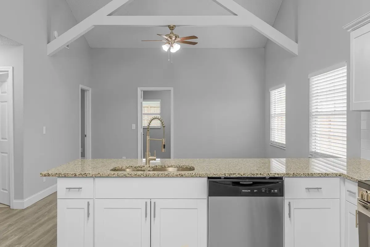 1646 3RD Court, Vero Beach, FL – photo 5