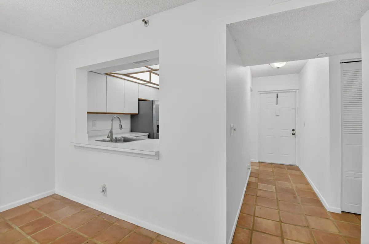 9-web-or-mls-063_DSC_0373 at 1850 Homewood Boulevard 2140, Delray Beach