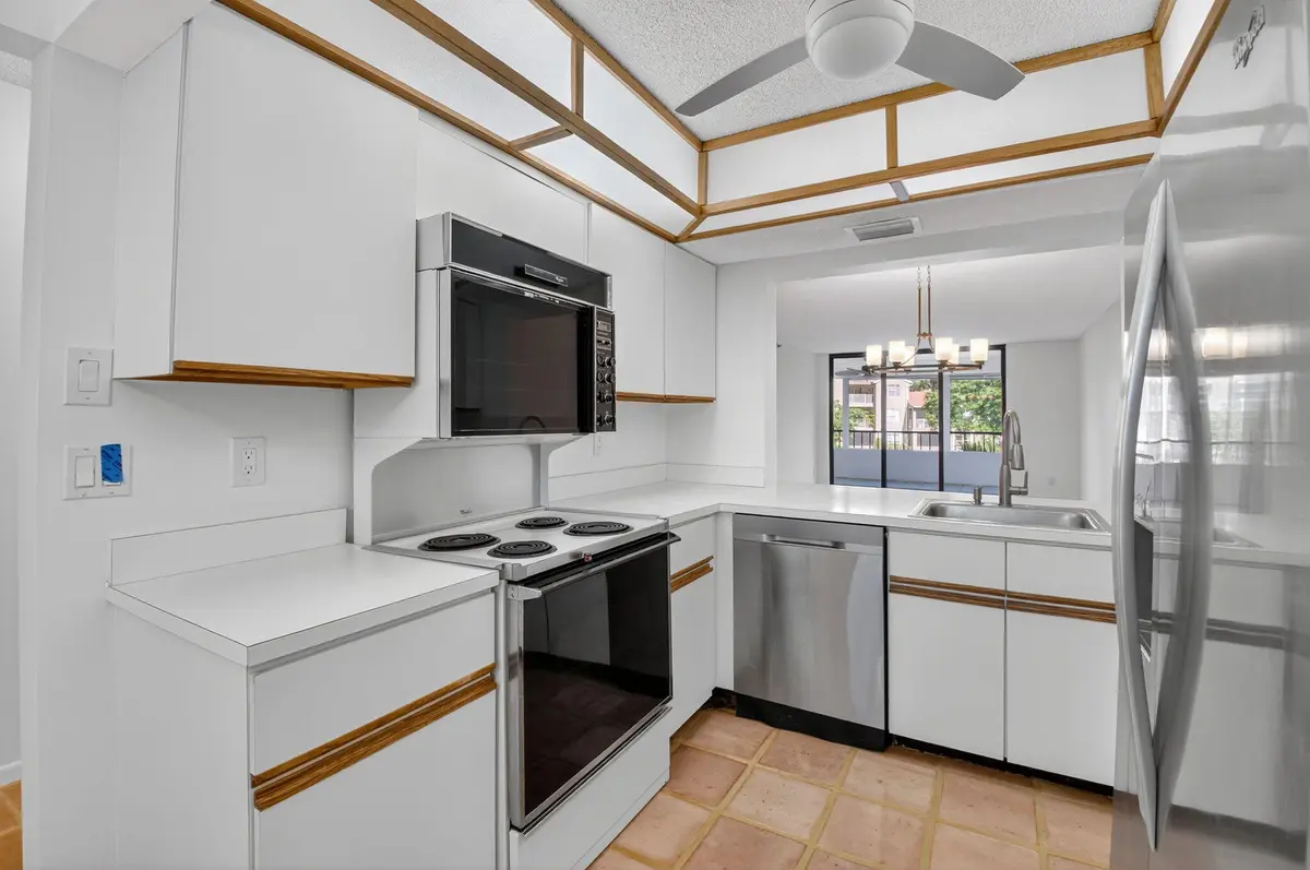 12-web-or-mls-066_DSC_0387 at 1850 Homewood Boulevard 2140, Delray Beach