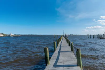 1712 NE Seahorse Place, Jensen Beach – Apartment for rent