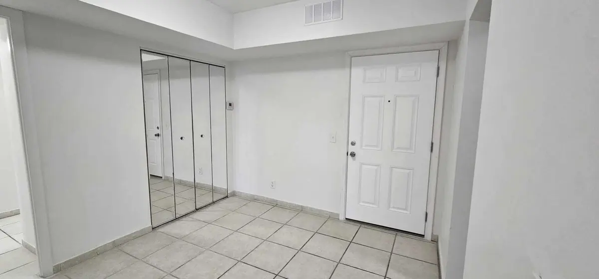 12005 POINCIANA Boulevard 102, Royal Palm Beach, FL – photo 5