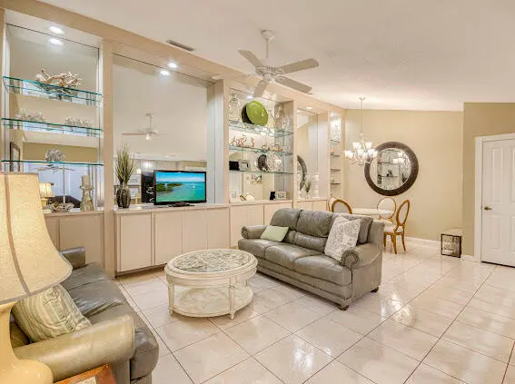 IMG_5850 at 4101 Water Oak Court, Palm Beach Gardens