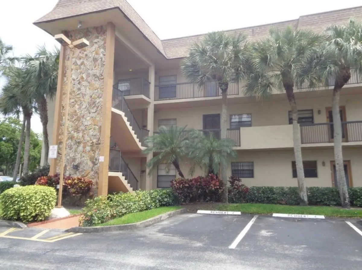 Screenshot 2026-09-28 084325 at 6090 N Sabal Palm Boulevard 304, Tamarac