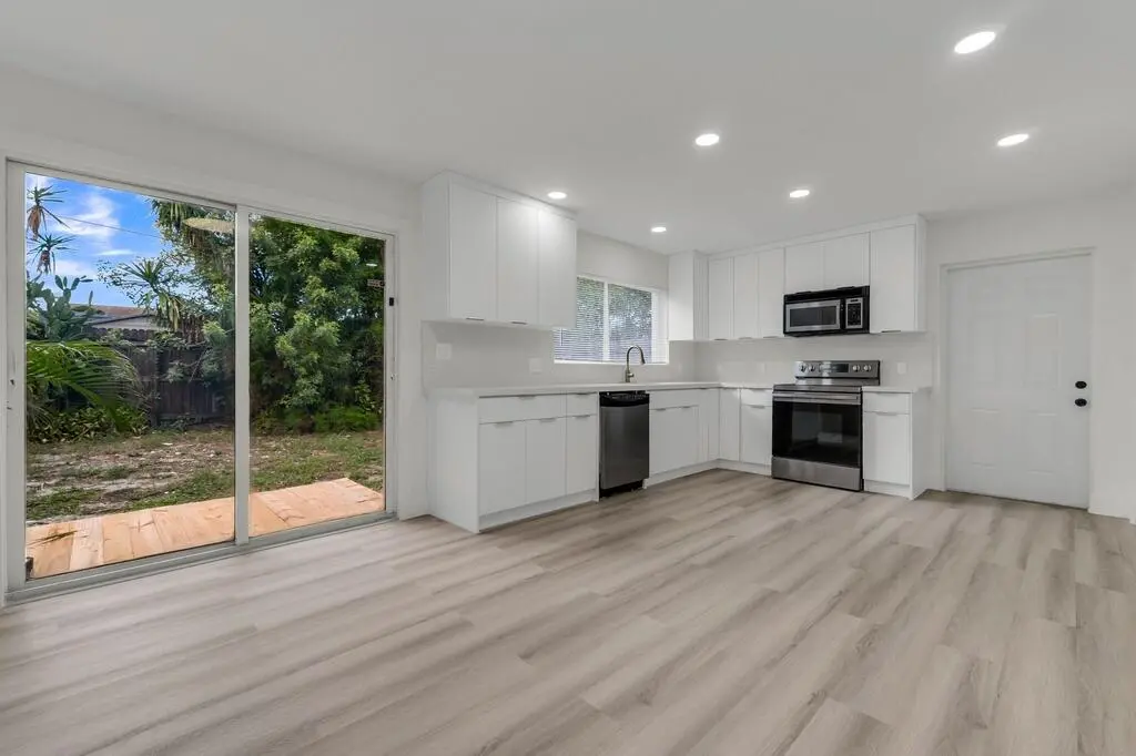 2121 SW 46TH Avenue, Fort Lauderdale, FL – photo 5