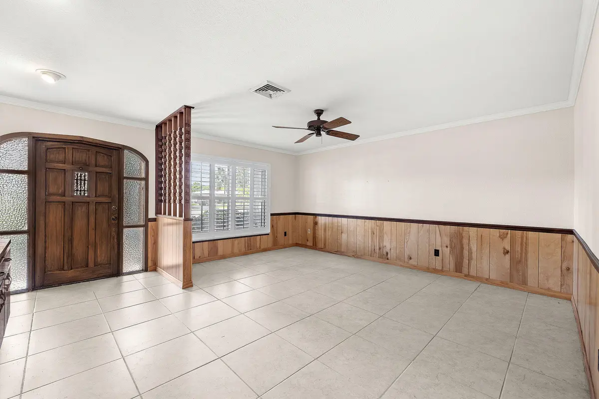 428A9804 at 3324 Sunrise Boulevard, Fort Pierce