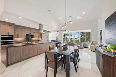 214 Eagle Drive, Jupiter – Condominium for sale