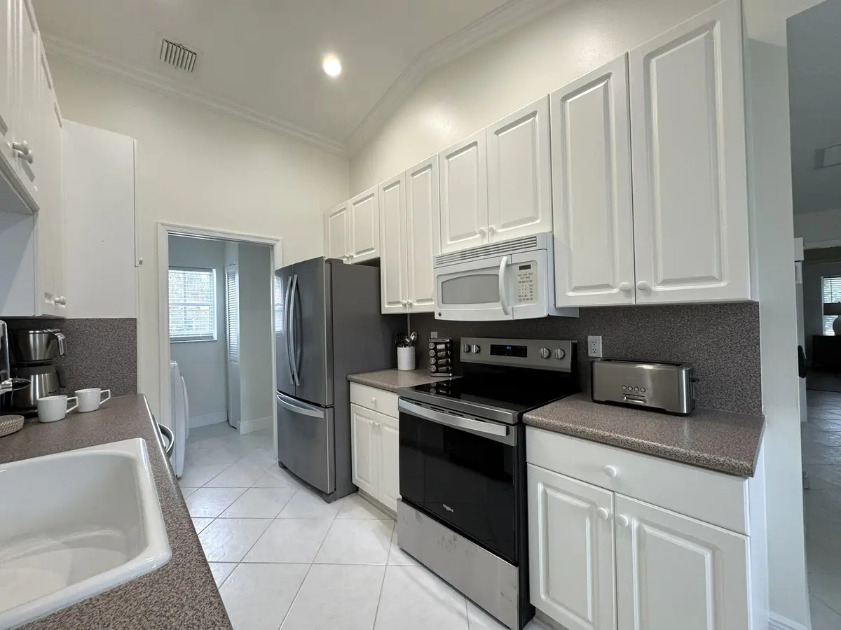 The Kitchen at 7453 Granville Avenue, Boynton Beach