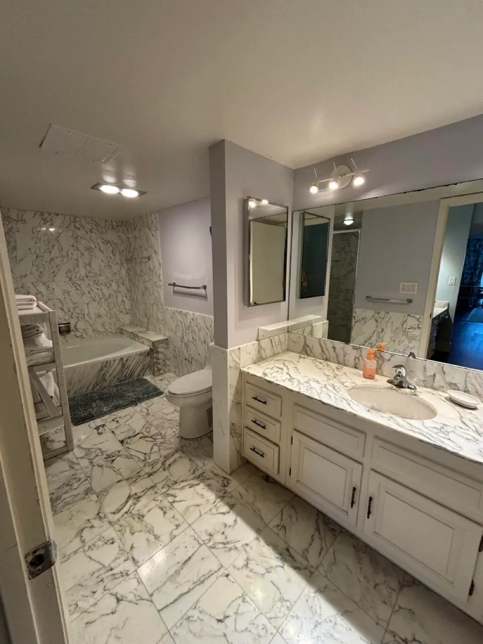 Bathroom at 5000 N Ocean Boulevard 1701, Lauderdale-By-The-Sea