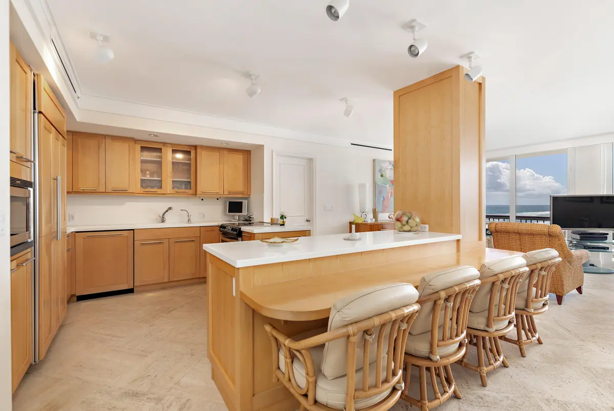 low-9 at 2660 S Ocean Boulevard 705N, Palm Beach