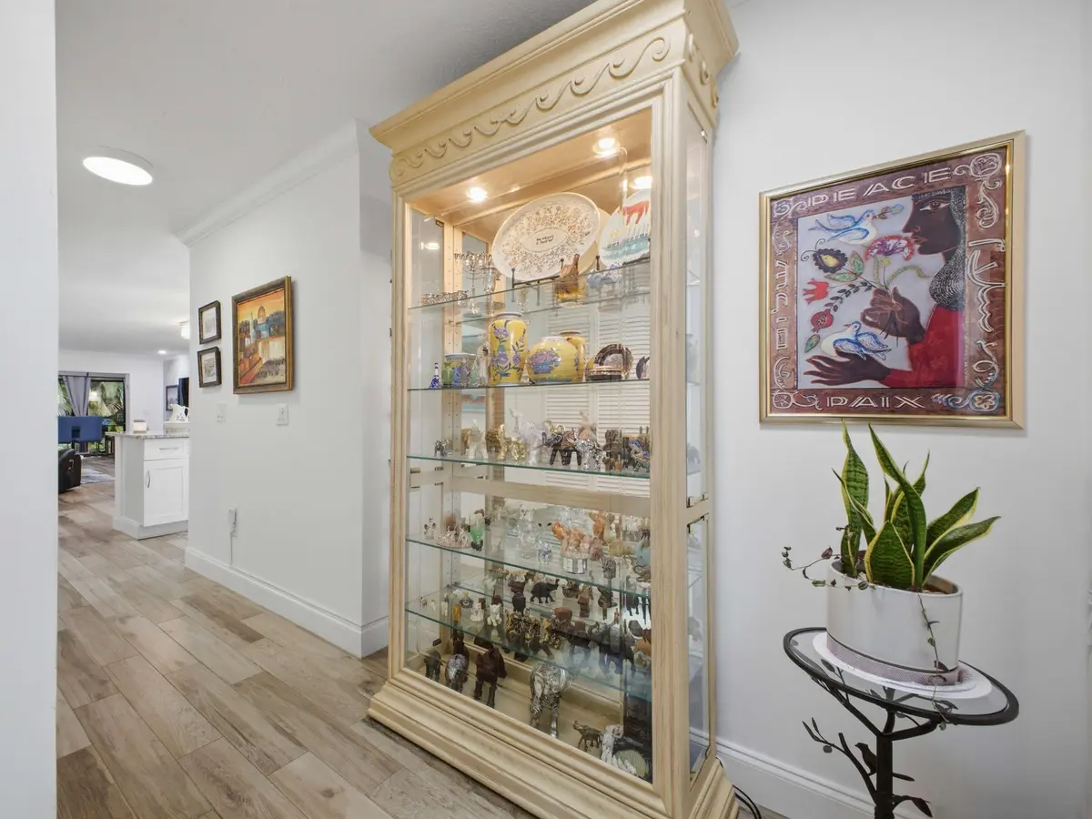 Hallway at 21621 ARRIBA REAL 1-I, Boca Raton