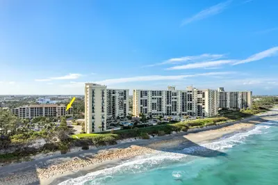 500 Ocean Trail Way 304, Jupiter – Condominium for sale