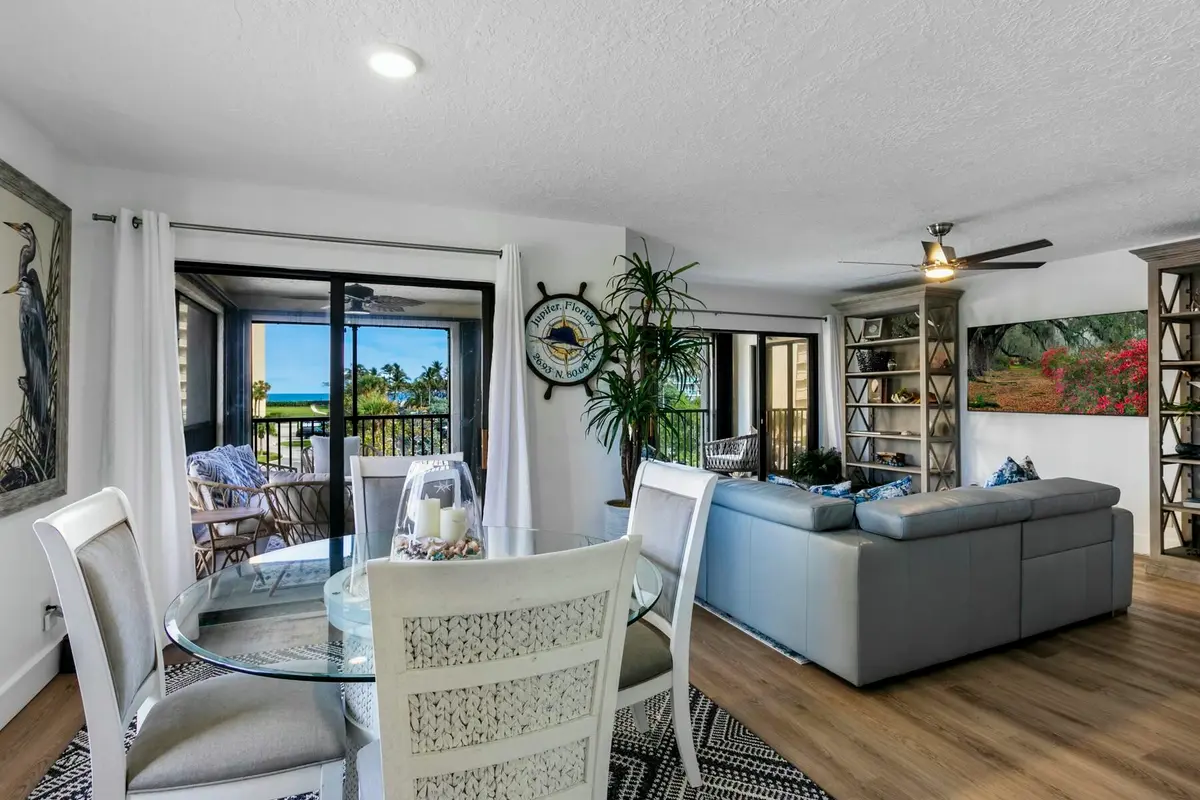Dining at 500 Ocean Trail Way 304, Jupiter