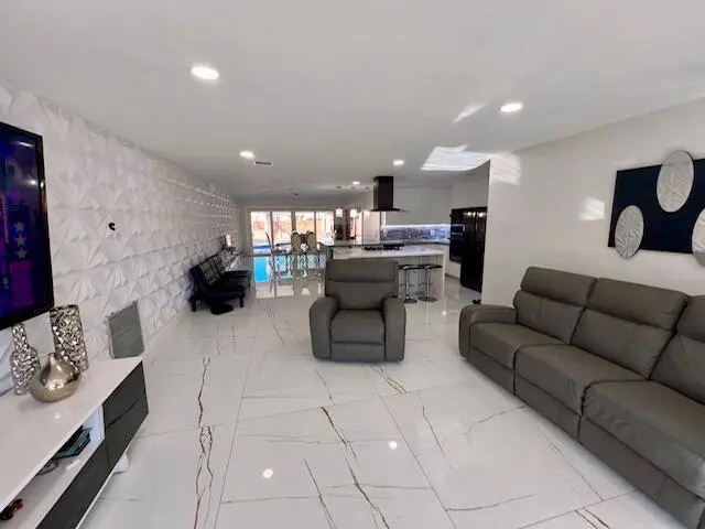 Living Room 2 at 1155 BUCHANAN Street, Hollywood