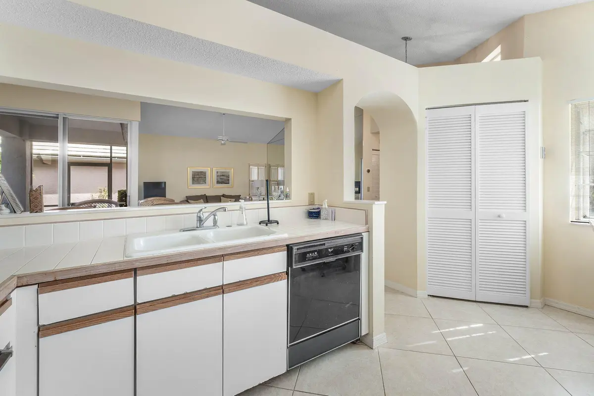 008-12ElginLane-PalmBeachGardens-FL-3341 at 12 Elgin Lane, Palm Beach Gardens