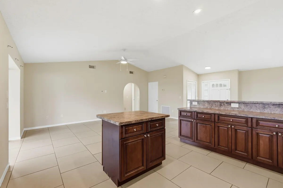 34-web-or-mls-682_SW_Jacoby_Ave_09314 at 682 SW JACOBY Avenue, Port St. Lucie