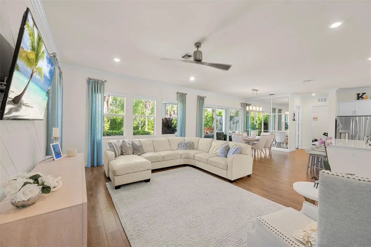 Photo 4 at 1018 SWEETGRASS Street, Loxahatchee