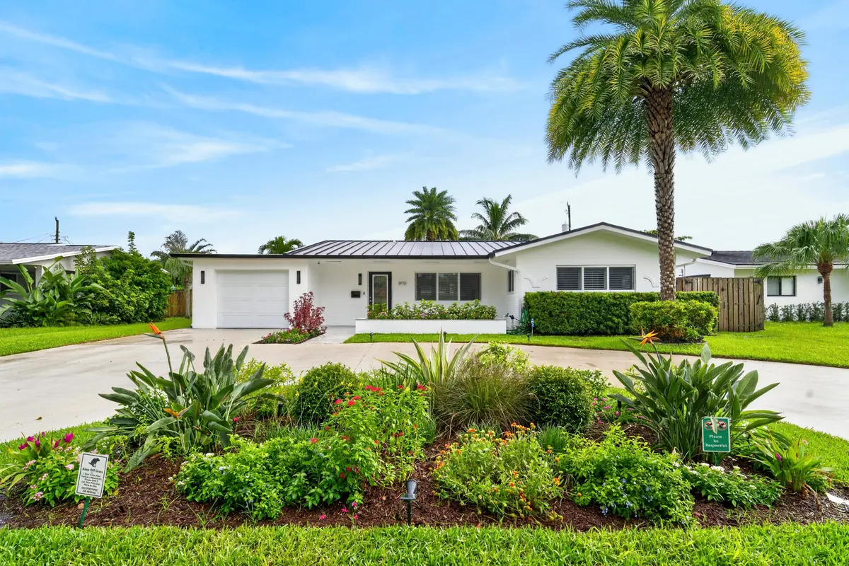 1970 NE 32nd Street, Lighthouse Point, FL – photo 1