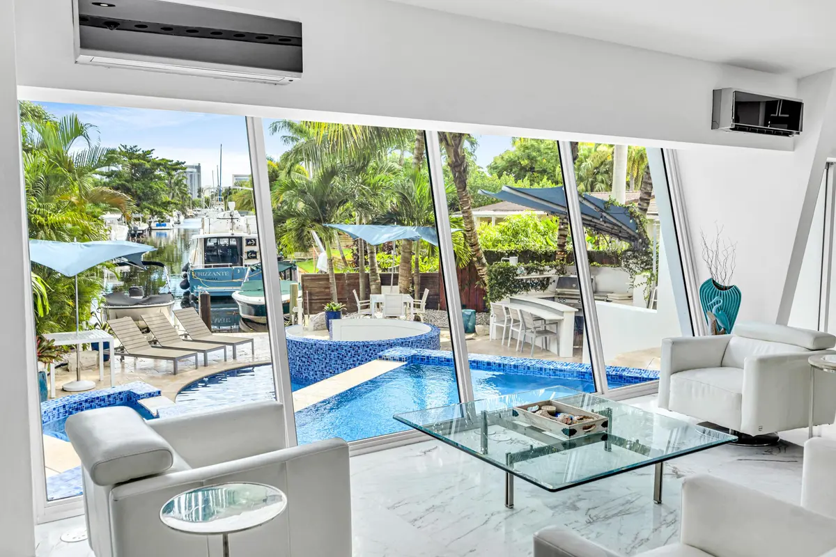 Living Room View at 510 SW 18th Avenue, Fort Lauderdale