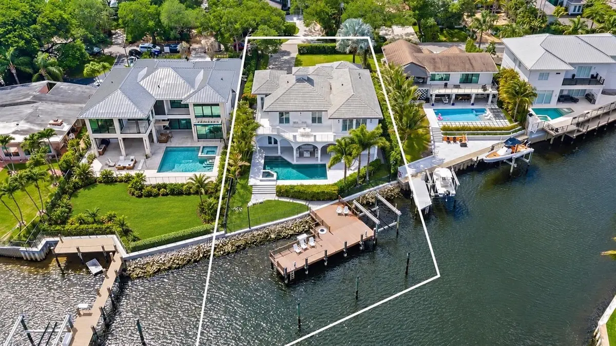 Image 94 at 12864 S SHORE Drive, Palm Beach Gardens