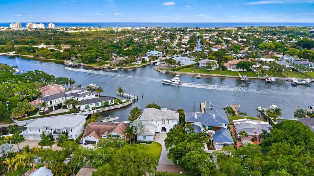 Image 39 at 12864 S SHORE Drive, Palm Beach Gardens