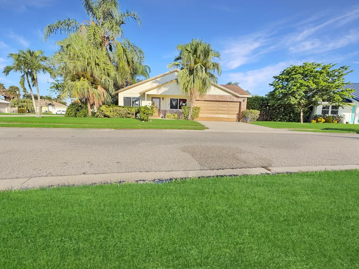 8a9ea9b2a554baf84b552b7428169d1b31a663a8 at 180 RAINTREE Trail, Jupiter