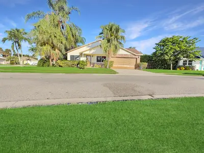 180 RAINTREE Trail, Jupiter – Single Family Residence for sale