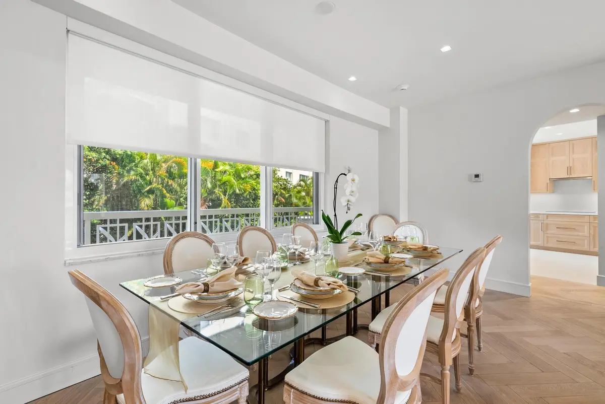Dining at 389 S Lake Drive 2g, Palm Beach