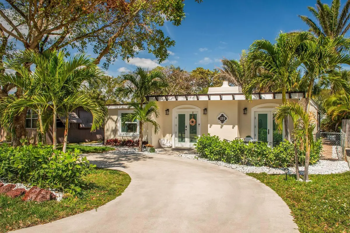 THE COVE at 129 E HART Street, Lantana