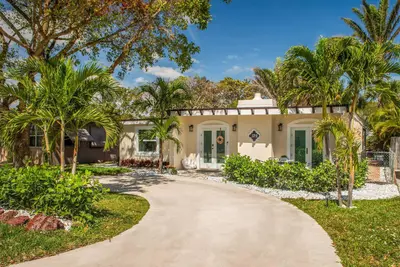 129 E HART Street, Lantana – Villa for rent