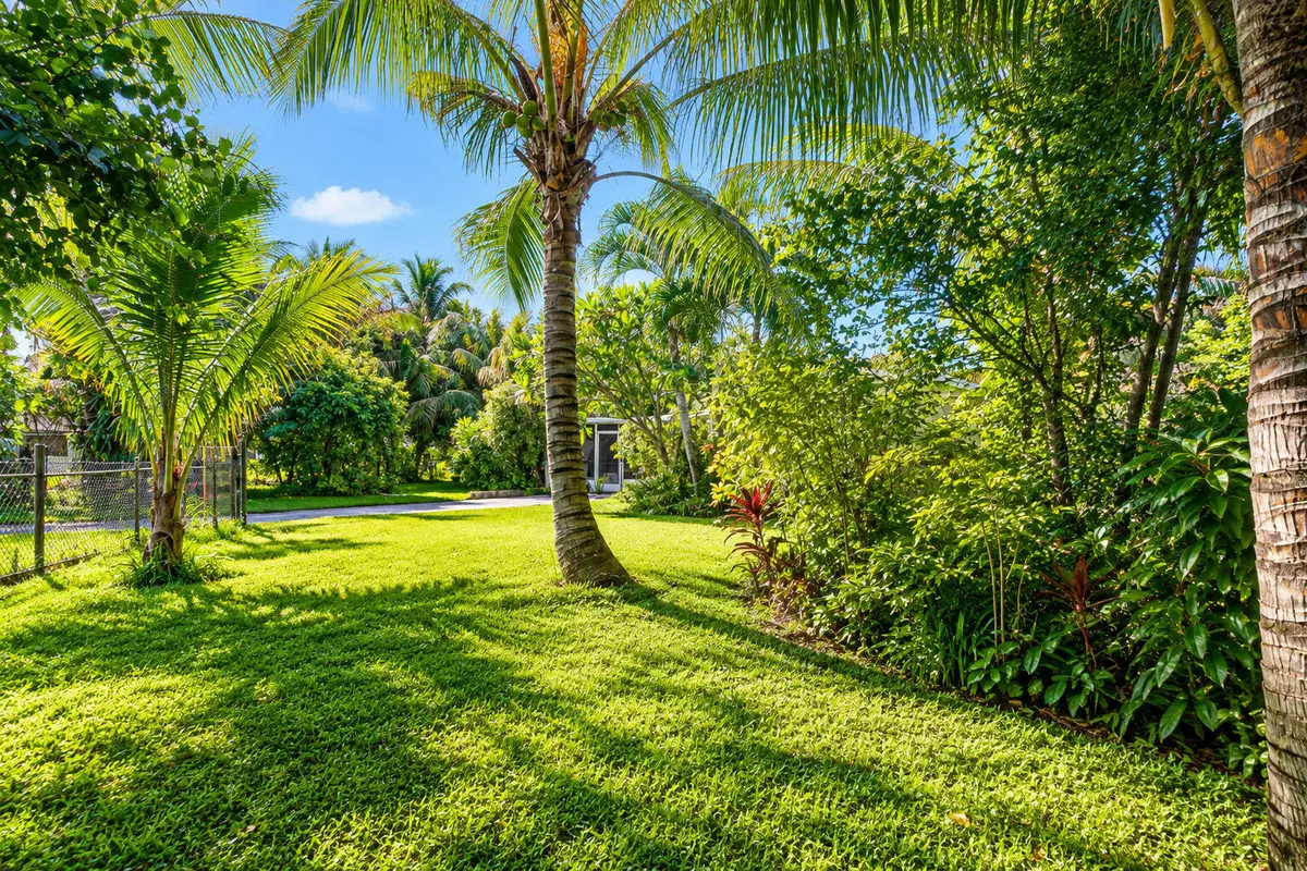 639 MADELINE Court, West Palm Beach, FL – photo 5