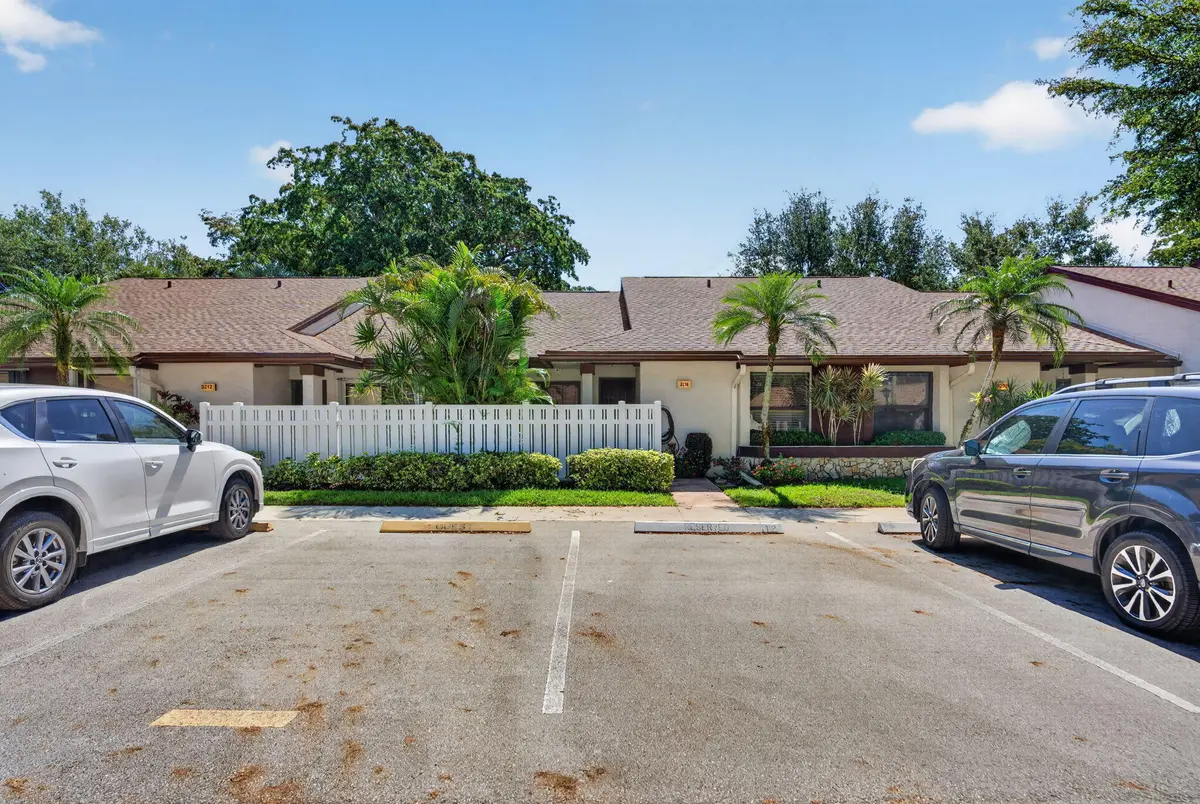16-web-or-mls-022_DSC02415 at 3210 CARAMBOLA Circle S, Coconut Creek