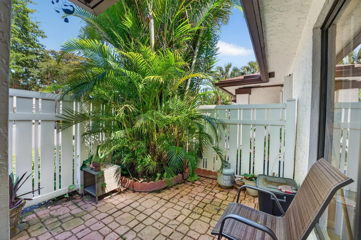 20-web-or-mls-026_DSC02395 at 3210 CARAMBOLA Circle S, Coconut Creek