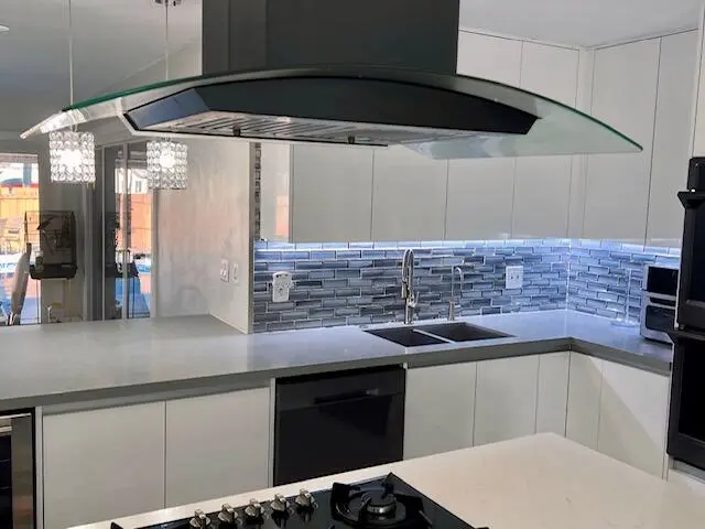 Kitchen Hood at 1155 BUCHANAN Street, Hollywood