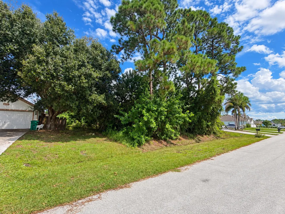 IMG_9812_MLS at 1483 SW Malaga Avenue, Port St. Lucie
