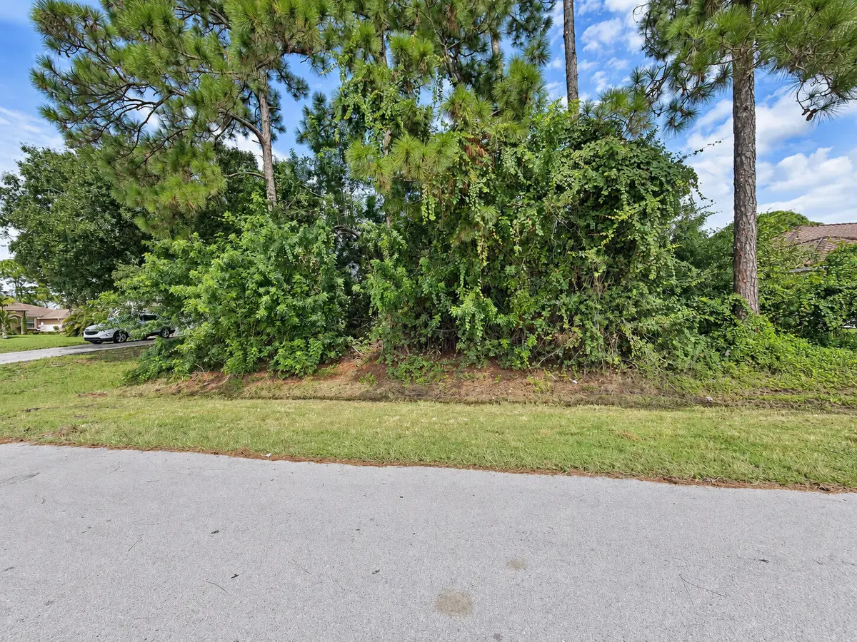 IMG_9816_MLS at 1483 SW Malaga Avenue, Port St. Lucie