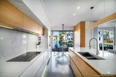 20824 NE 30th Place, Aventura – Single Family Residence for rent