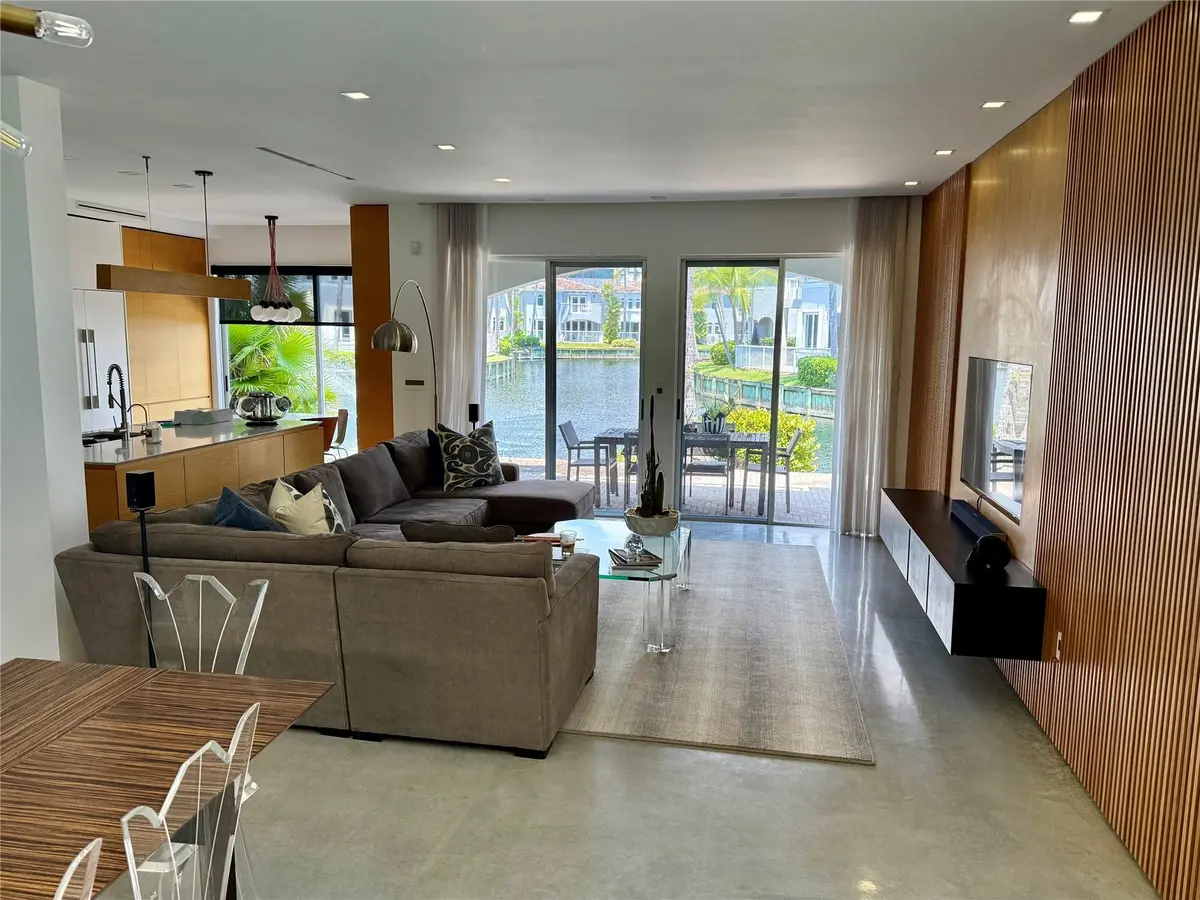 Photo 6 at 20824 NE 30th Place, Aventura