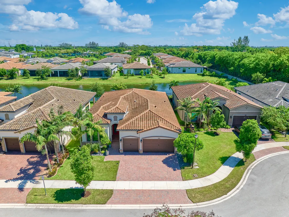 C PYL 0009 at 7832 DEER LAKE Court, Parkland